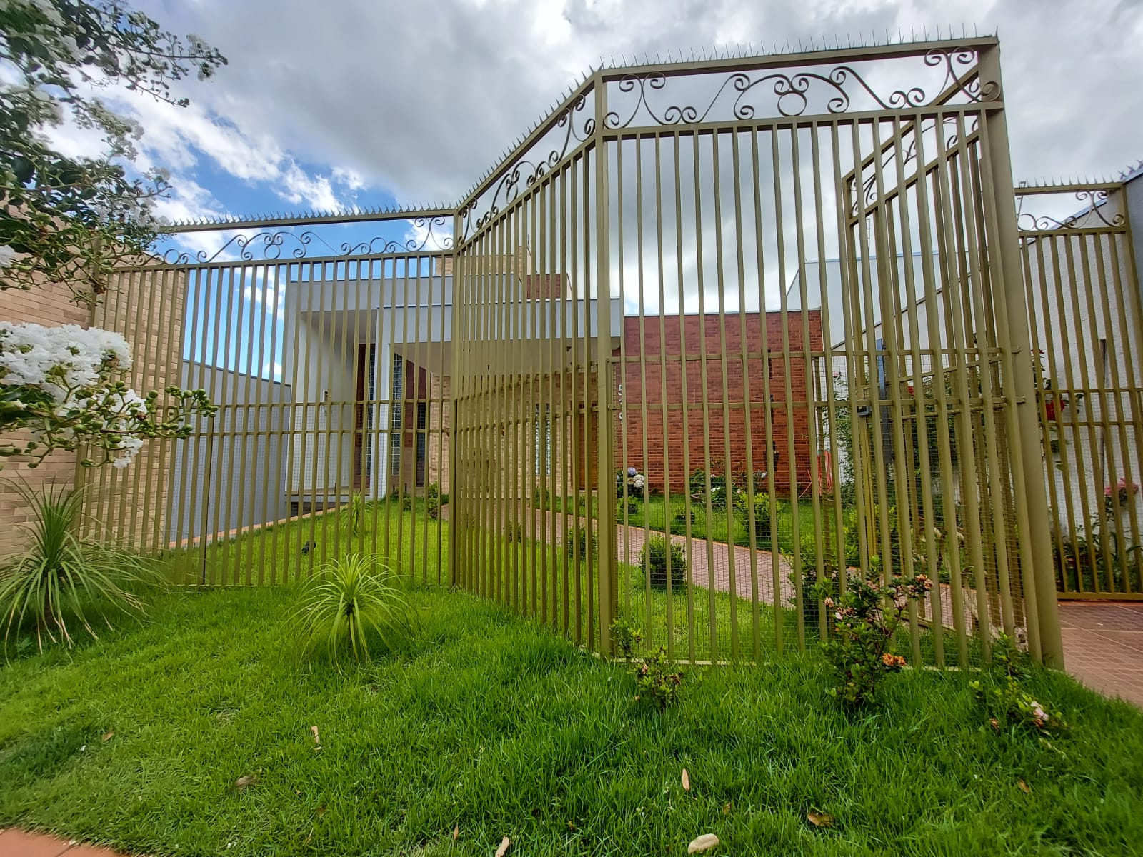 WhatsApp Image 2023-12-11 at 16.22.14 (1).jpeg