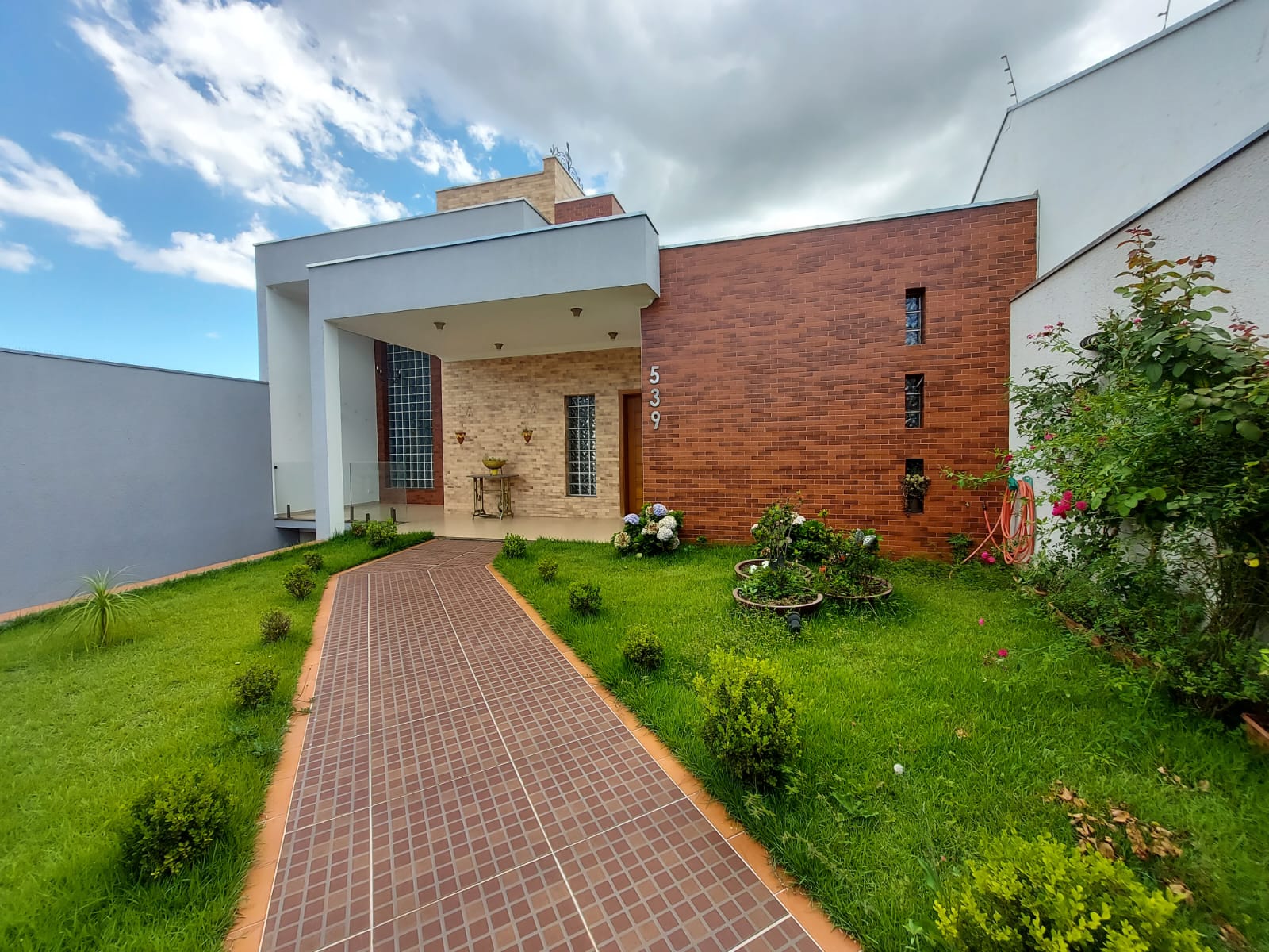 WhatsApp Image 2023-12-11 at 16.22.14.jpeg